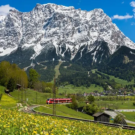 Antoinette シャレー *