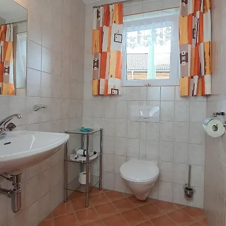 Antoinette シャレー